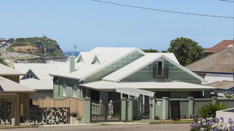 Merewether Beach House B And B - Accommodation in Brisbane 0