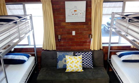 Sail Inn - Yeppoon - Accommodation in Brisbane 7