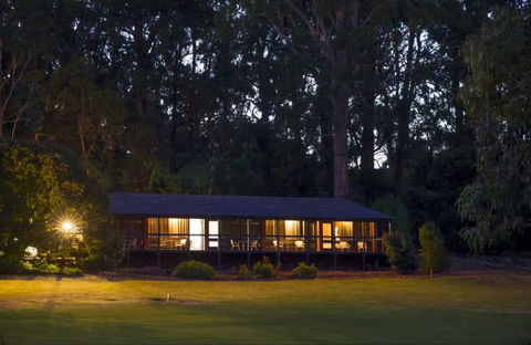 The Stirling Golf Club Motels - Accommodation in Brisbane 0