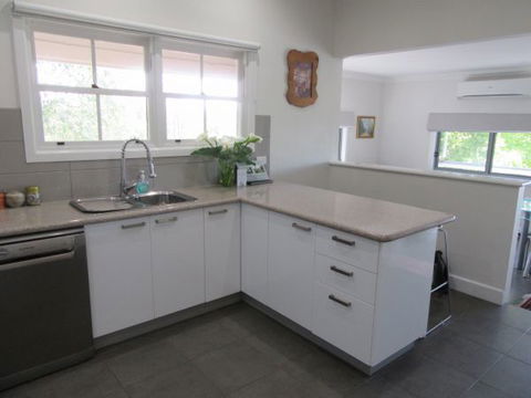 Valley View Cottage - Accommodation in Brisbane 1