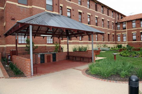 Yarra House - Accommodation in Brisbane 7