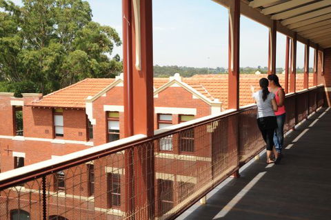 Yarra House - Accommodation in Brisbane 8