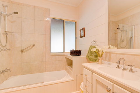 All About Me Bed And Breakfast - Accommodation in Brisbane 3