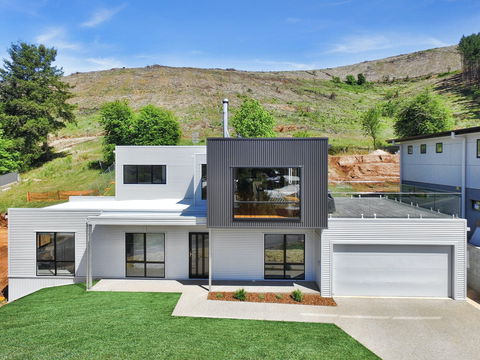 Balcony To Bogong - Accommodation in Brisbane 0
