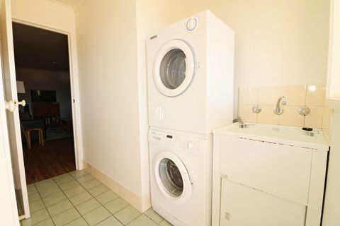 Beachcomber Apartments Merimbula - Accommodation in Brisbane 5