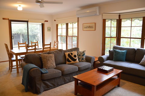 Bright River Cottage - Accommodation in Brisbane 1