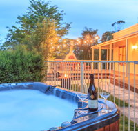 Country House Retreat - Accommodation in Brisbane
