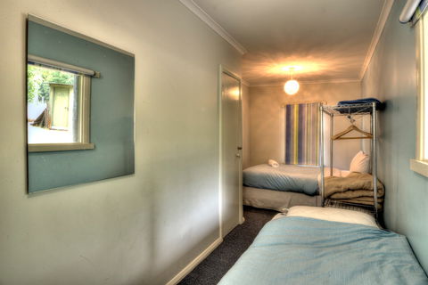 Cove Beach Apartment 1 - Accommodation in Brisbane 8