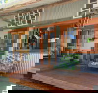 Fig Tree Retro Studio - Accommodation in Brisbane