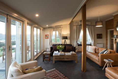 Frenchman's River - The Helmsman's House - Accommodation in Brisbane 5