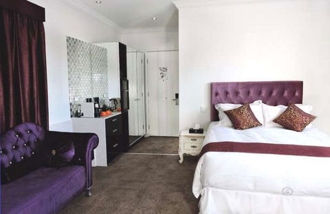 International On The Water Hotel - Accommodation in Brisbane 0