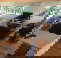 Kangaroo Hollow Preston Beach