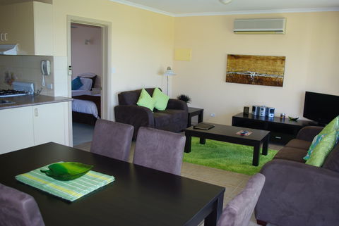 Lake View Apartments - Accommodation in Brisbane 4