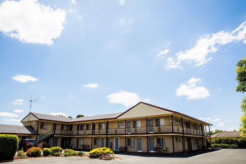 Lilac City Motor Inn And Steakhouse - Accommodation in Brisbane 0