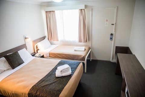 Lilac City Motor Inn And Steakhouse - Accommodation in Brisbane 2