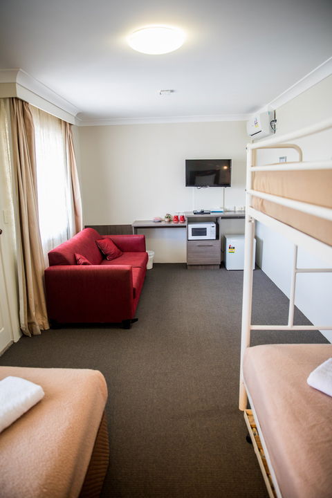Lilac City Motor Inn And Steakhouse - Accommodation in Brisbane 8