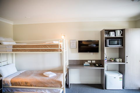 Lilac City Motor Inn And Steakhouse - Accommodation in Brisbane 9