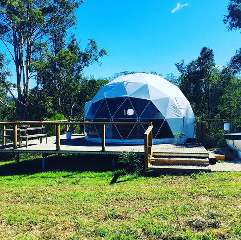 Nature Domes - Accommodation in Brisbane 0