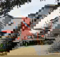 Point Break Binalong - Accommodation in Brisbane