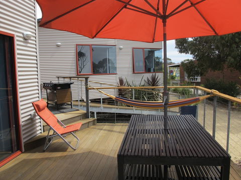 Point Break Binalong - Accommodation in Brisbane 4