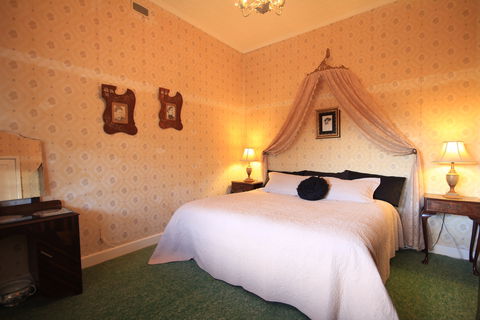 Rostrata Country House - Accommodation in Brisbane 3