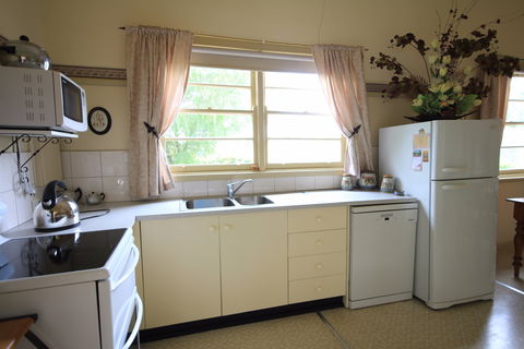 Rostrata Country House - Accommodation in Brisbane 6