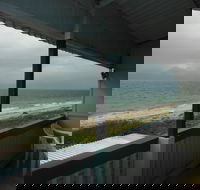 Rose's Beach House - Accommodation in Brisbane