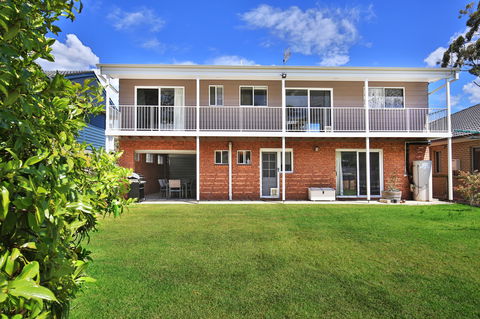 Sandbar - Accommodation in Brisbane 0