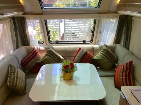Seacove On The Beach - Accommodation in Brisbane 4
