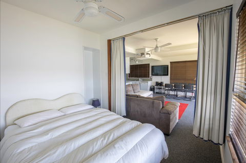 Serenity Now - Accommodation in Brisbane 2