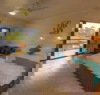 Sky View Units - Accommodation in Brisbane