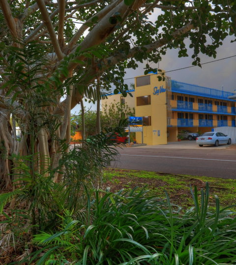 Sky View Units - Accommodation in Brisbane 6