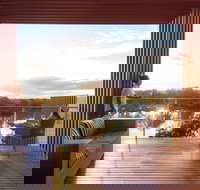 The Frames - Luxury Riverland Accommodation - Accommodation in Brisbane