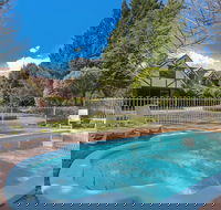 Tudor House - Accommodation in Brisbane