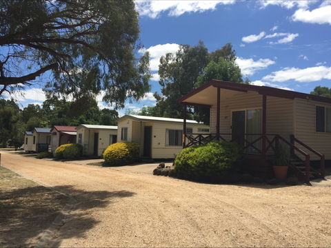 Acacia Caravan Park And Holiday Units - Accommodation in Brisbane 0