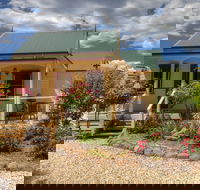 Autumn Affair Cottage 7 - Accommodation in Brisbane