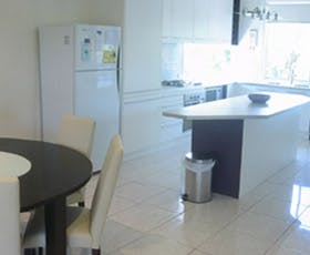 Benjamins Beach House - Accommodation in Brisbane 1