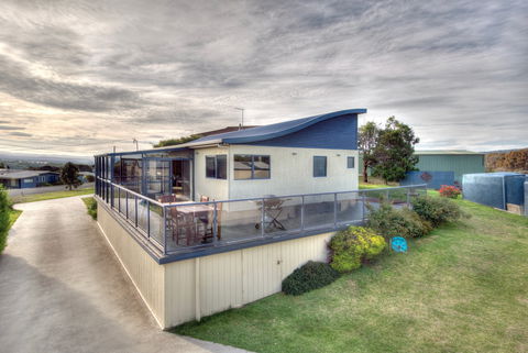 Blue Waves - Accommodation in Brisbane 8