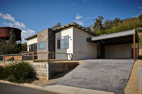 Blue Haven - Accommodation in Brisbane 0