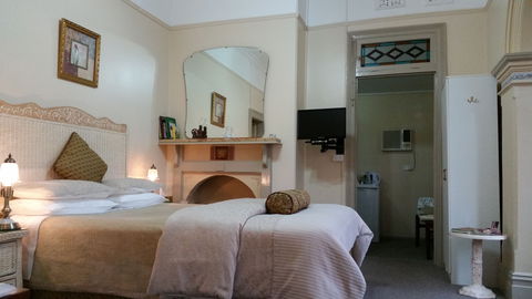 Boutique Motel Sefton House - Accommodation in Brisbane 1