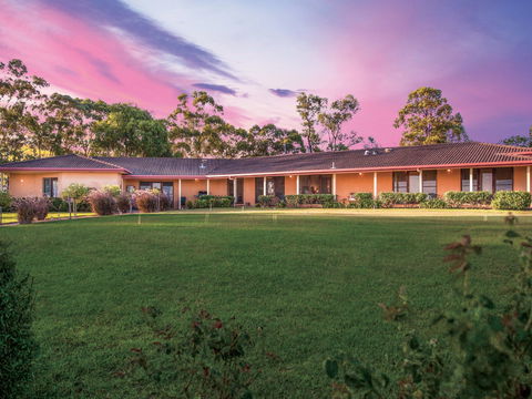 Burncroft Guesthouse - Accommodation in Brisbane 0