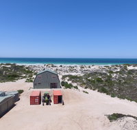 Fowlers Bay Beach House - Accommodation in Brisbane