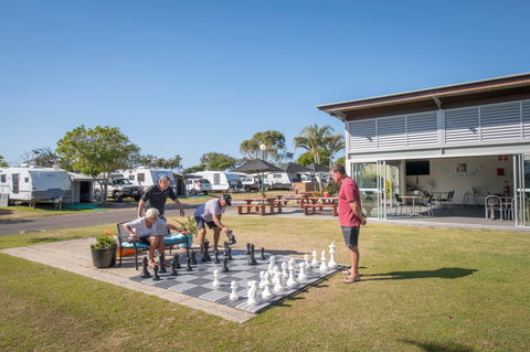 Maroochydore Beach Holiday Park - Accommodation in Brisbane 4