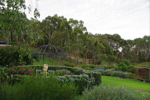 Pear Tree Hollow - Accommodation in Brisbane 5