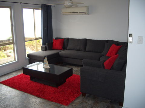 Sittin On The Beach - Accommodation in Brisbane 4
