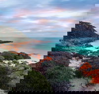 Stenhouse Bay Hall - Accommodation in Brisbane