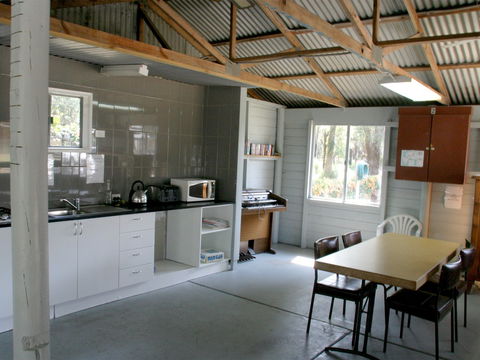 Tall Timbers Caravan Park - Accommodation in Brisbane 4