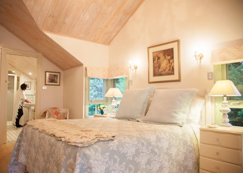 The Studio & The Barn - Accommodation in Brisbane 1