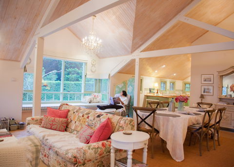 The Studio & The Barn - Accommodation in Brisbane 2