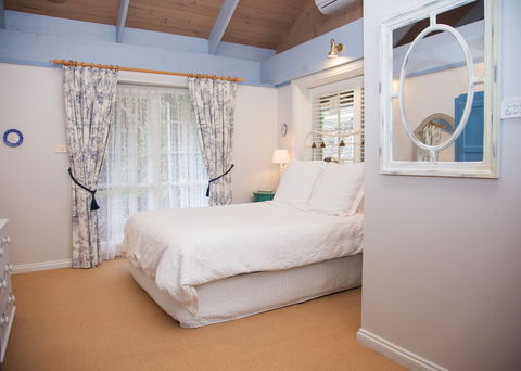 The Studio & The Barn - Accommodation in Brisbane 3